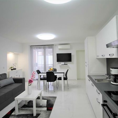 Arbel Apartments Porec Exterior photo