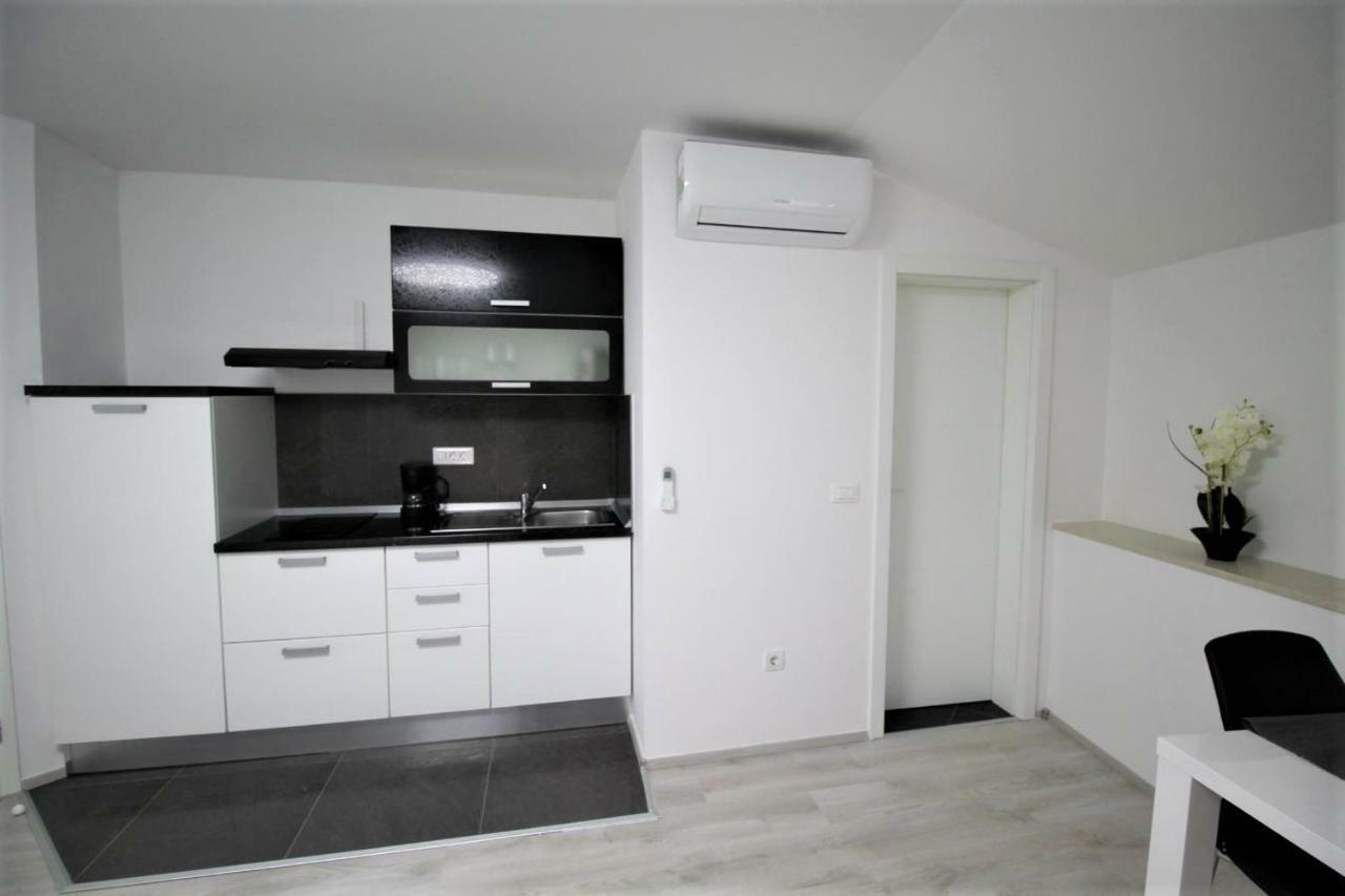 Arbel Apartments Porec Exterior photo