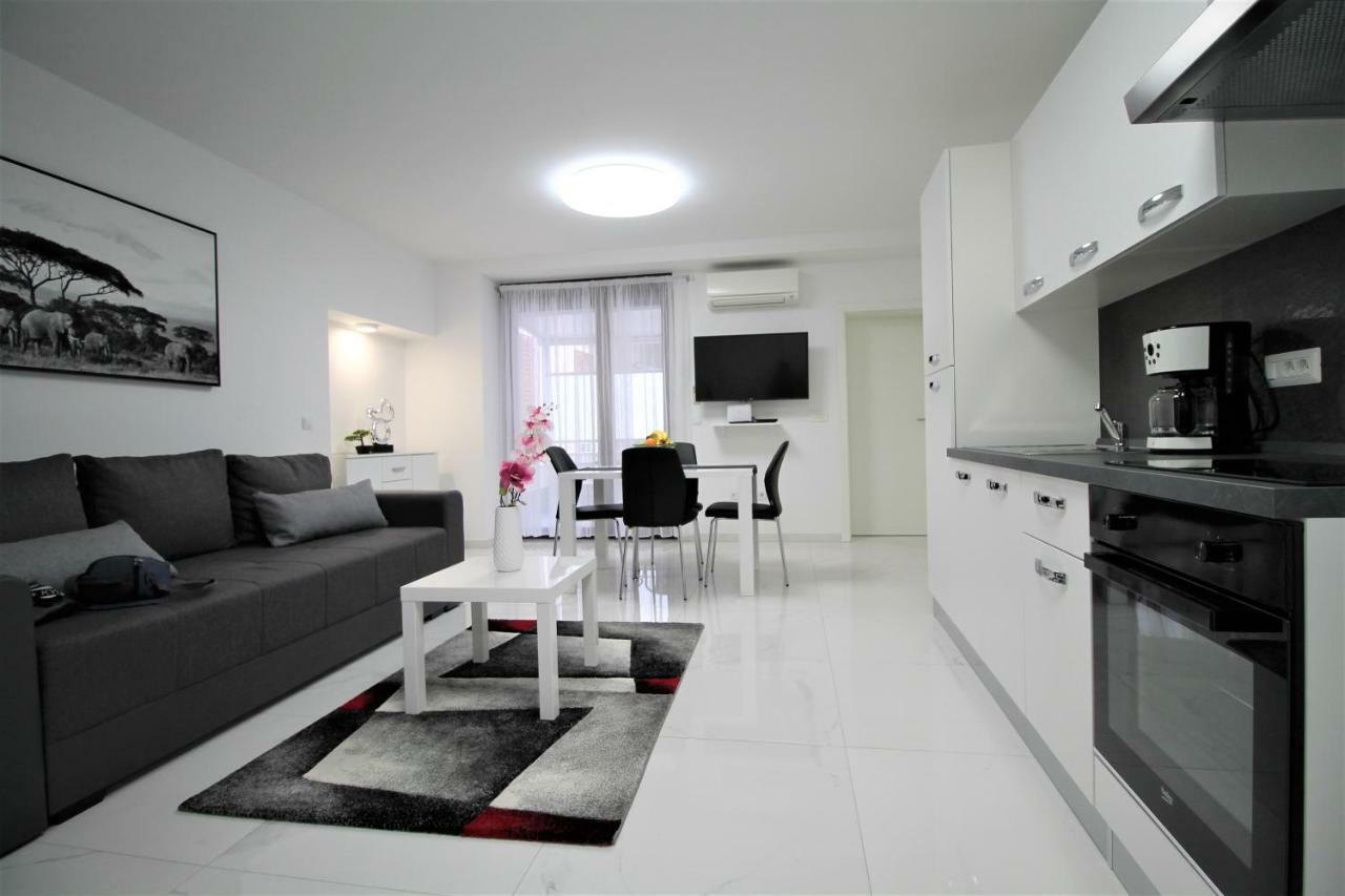 Arbel Apartments Porec Exterior photo