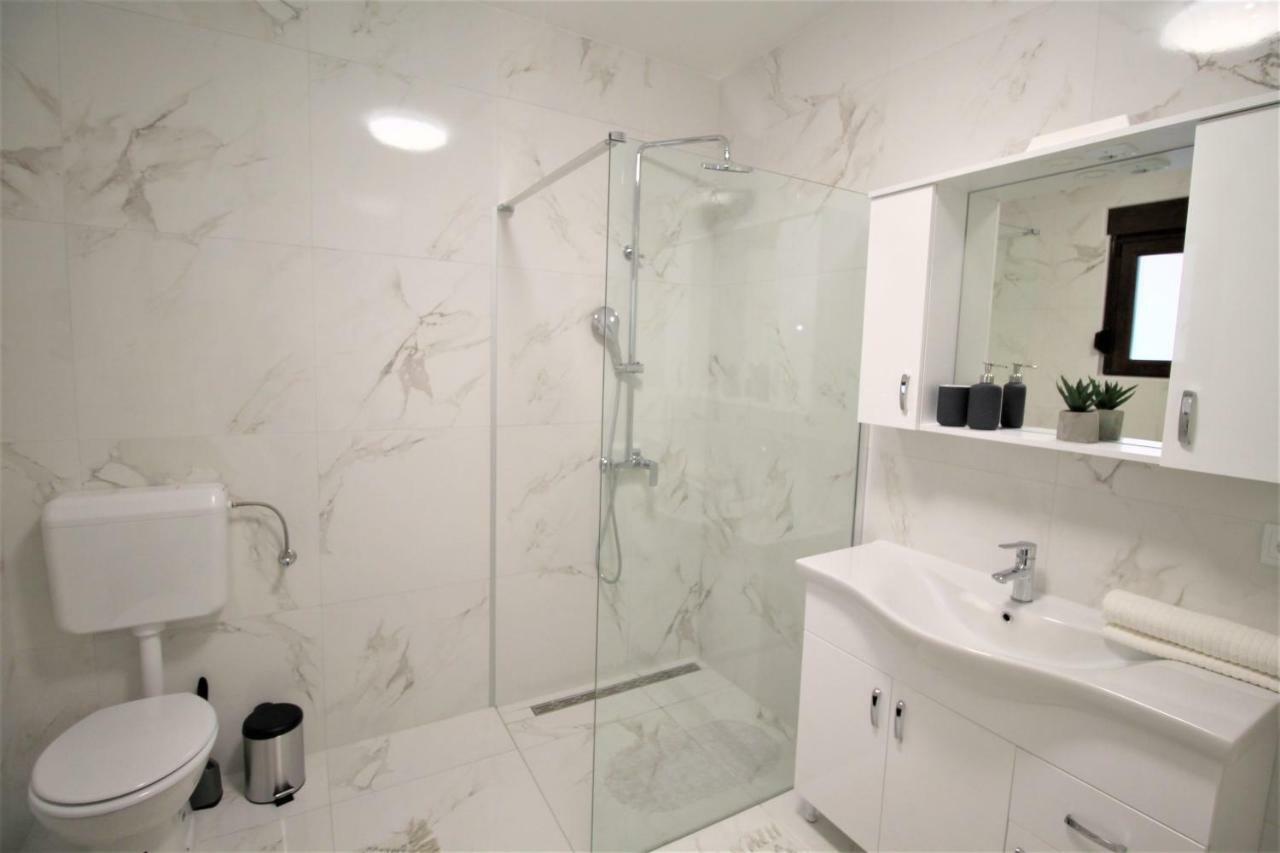 Arbel Apartments Porec Exterior photo