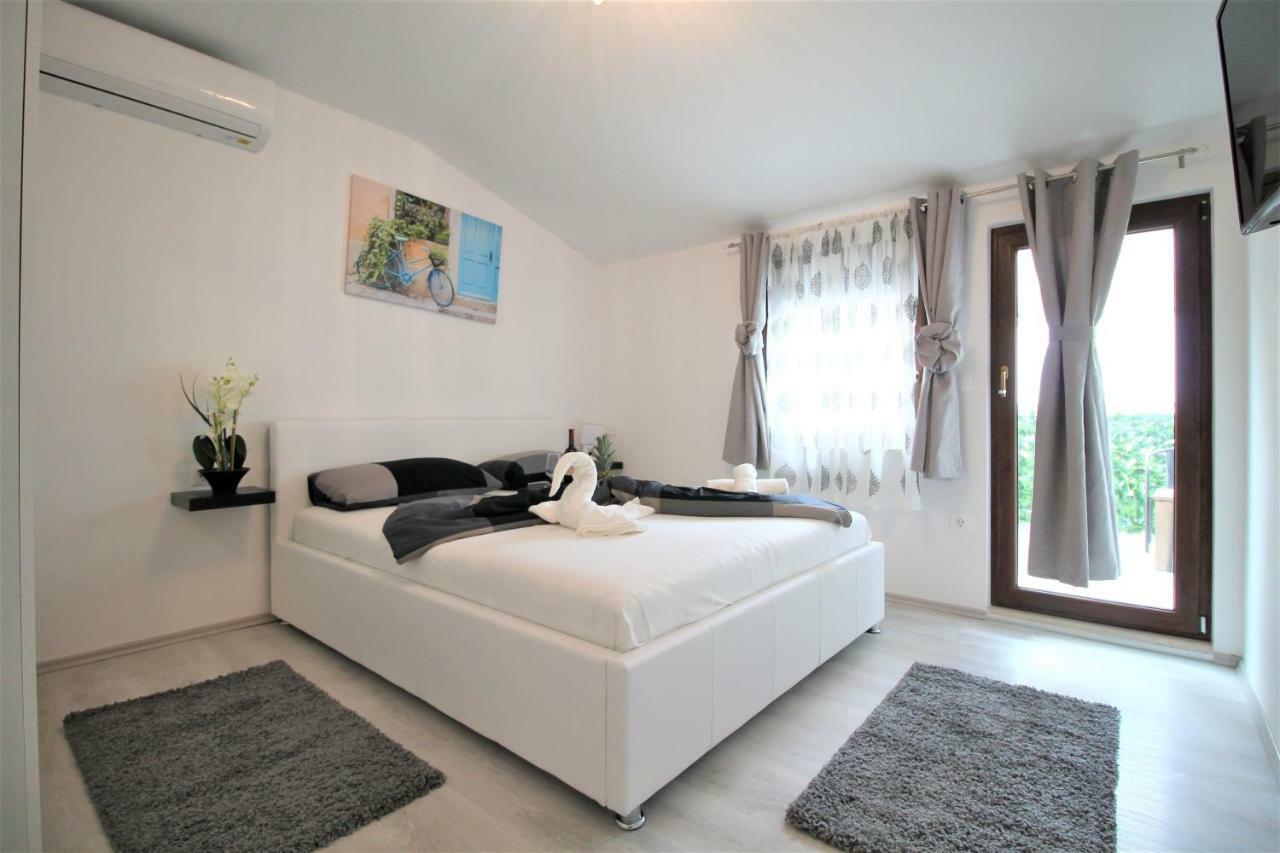 Arbel Apartments Porec Exterior photo